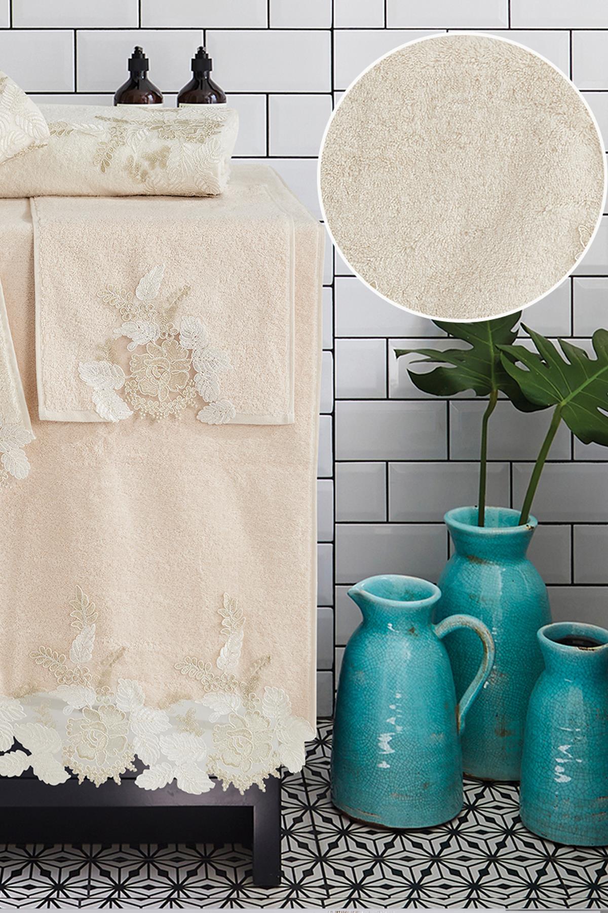 Florence Lace Bath Towel (90 x 150 cm)