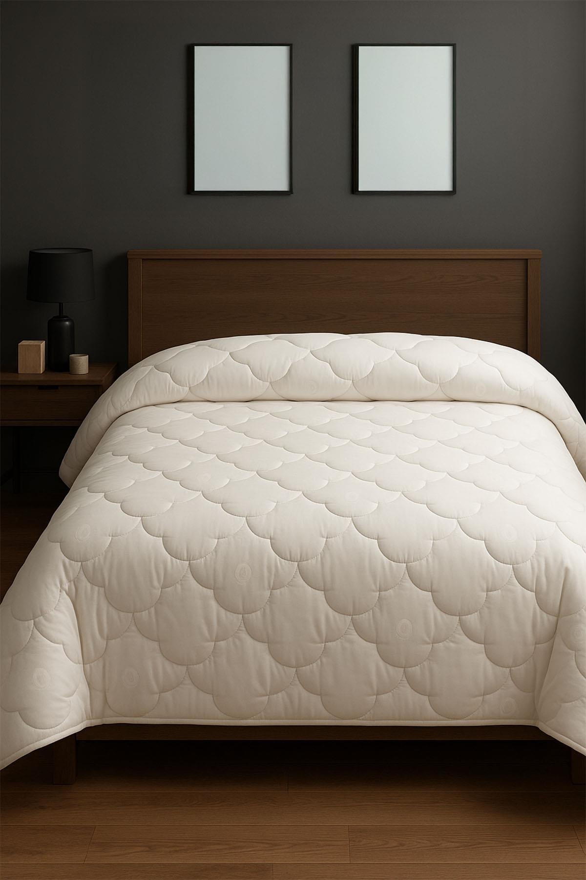 Cotton Quilt King Size (235 x 215 cm)