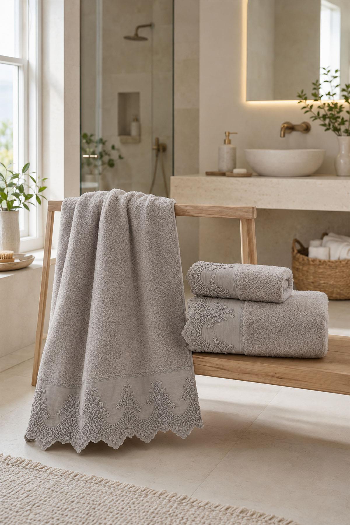 Embroidered Canvas Hand Towel (30 x 50 cm)