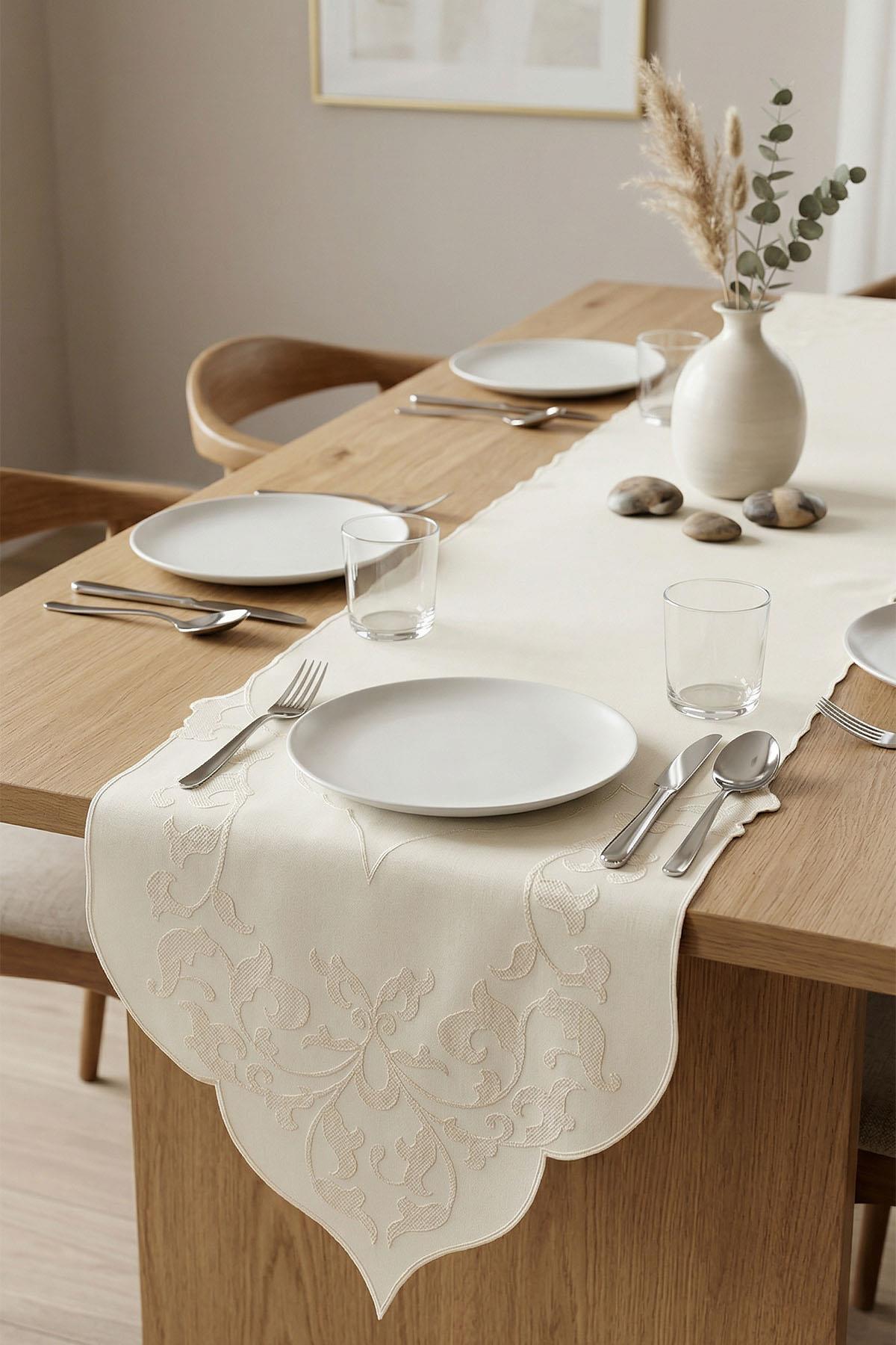 Arya Patterned Stain-Resistant Runner (40 x 140)