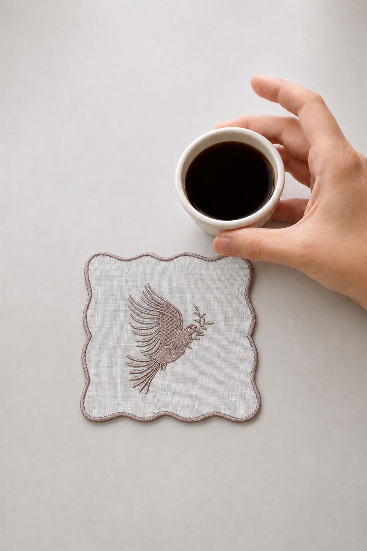قاعدة أكواب دوف