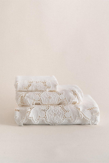 Hidiv Lace Bath Towel (90 x 150 cm)