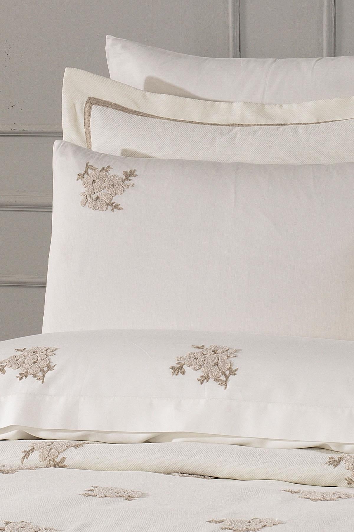 Nella Floral Pattern Double 9 Piece Duvet Cover + Pique Set