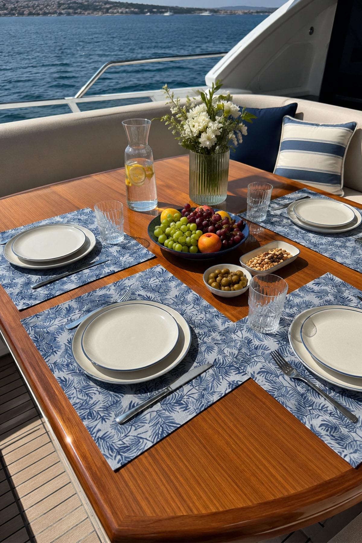 Sare Wipe-Clean 4-Piece Placemat Set (35 x 45 cm)