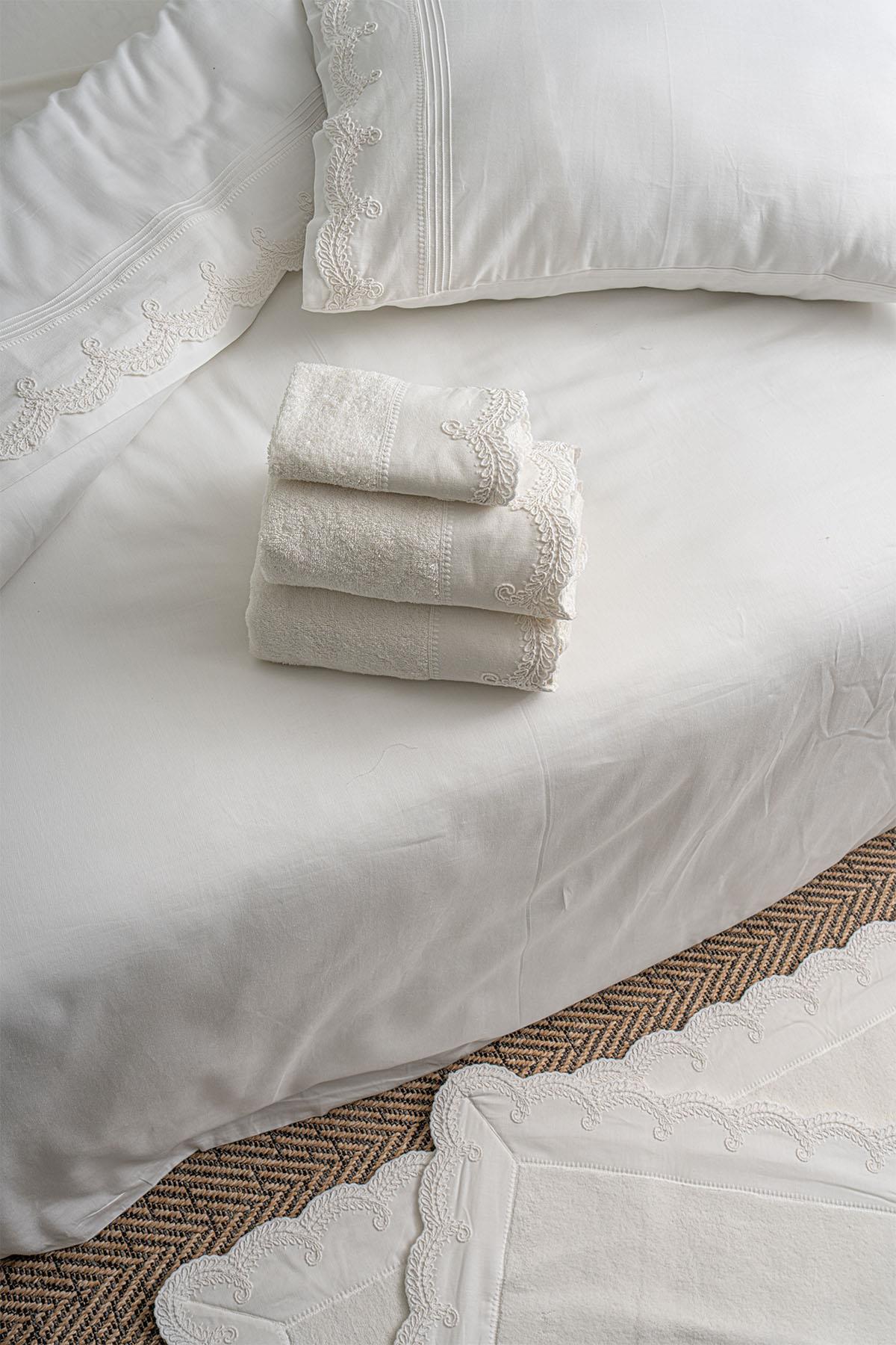 Ramos Embroidered Cotton Satin King Size 6-Piece Duvet Cover Set
