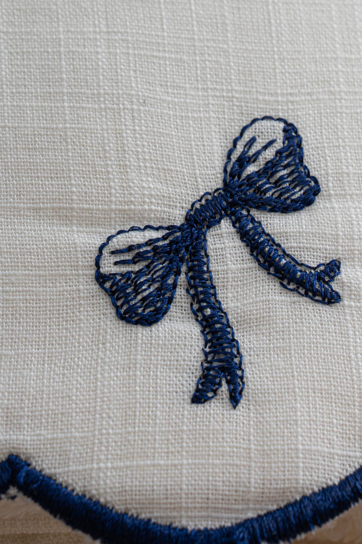 Serena Bow Embroidered Face Towel (50 x 90 cm)